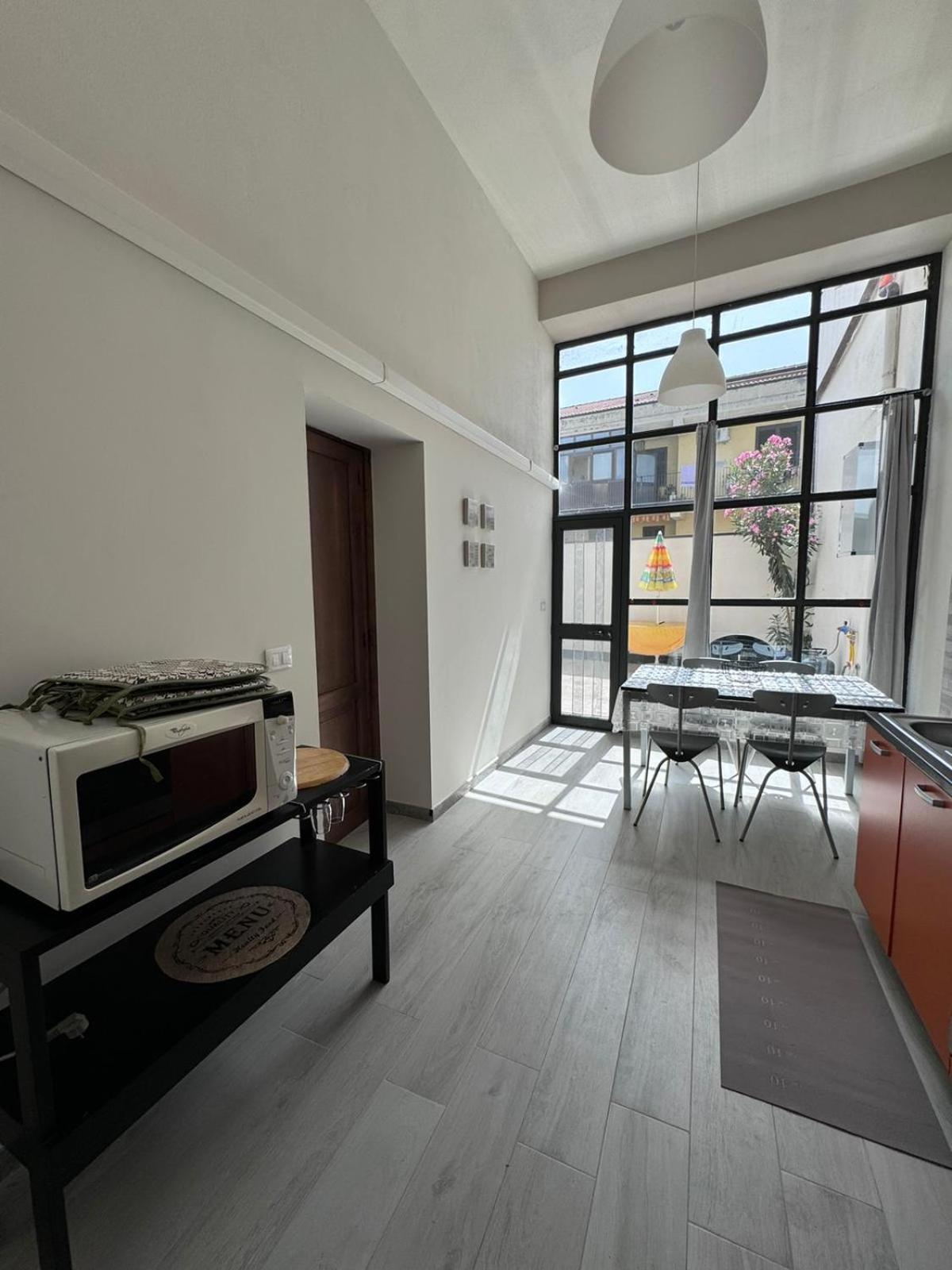 Jonia Apartments Giarre Kültér fotó